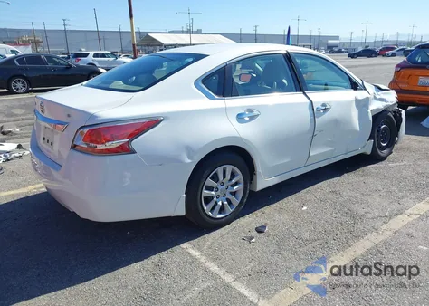 2015 Nissan Altima 2.5 S from USA, damaged, VIN 1N4AL3AP4FN308895